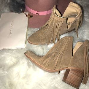 ❌SOLD❌ LF real suede fringe booties